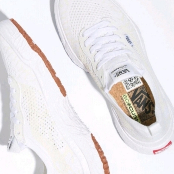 Vans UltraRange VR3 Skate Shoes womens Sneakers Color:True White New - Picture 4 of 7